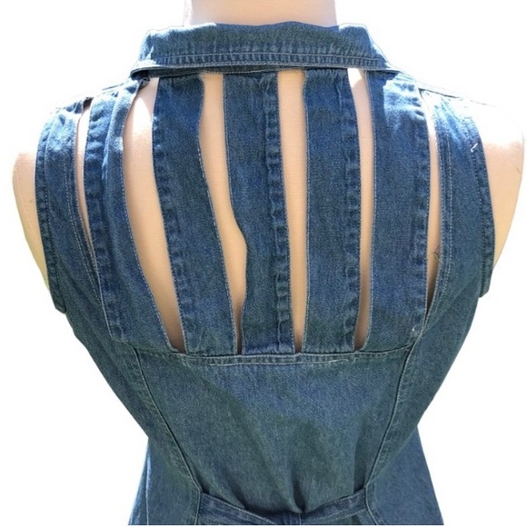 Vintage Scarlett dress 100% cotton size 5/6 cut out back w/ pearlescent buttons - Picture 5 of 5